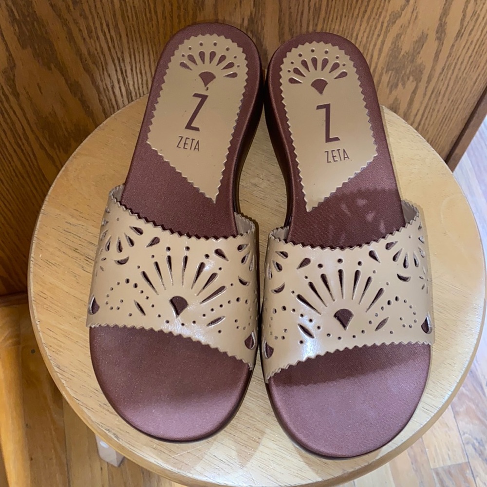 NEW Leather Zeta Wedges